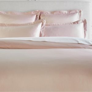 Z GALLERIE SOLANGE BEDDING BLUSH